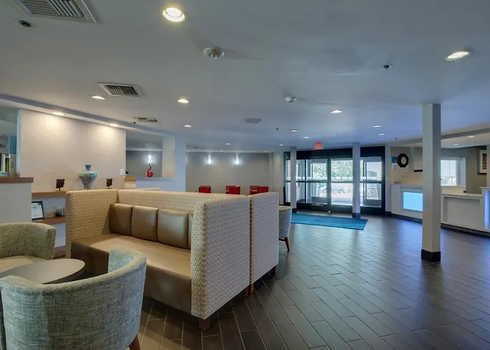 Holiday Inn Express Nashville W-I40 / Whitebridge Road
