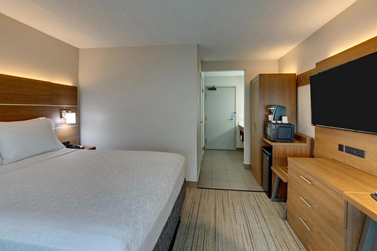Express W-i40 By Ihg Hotel