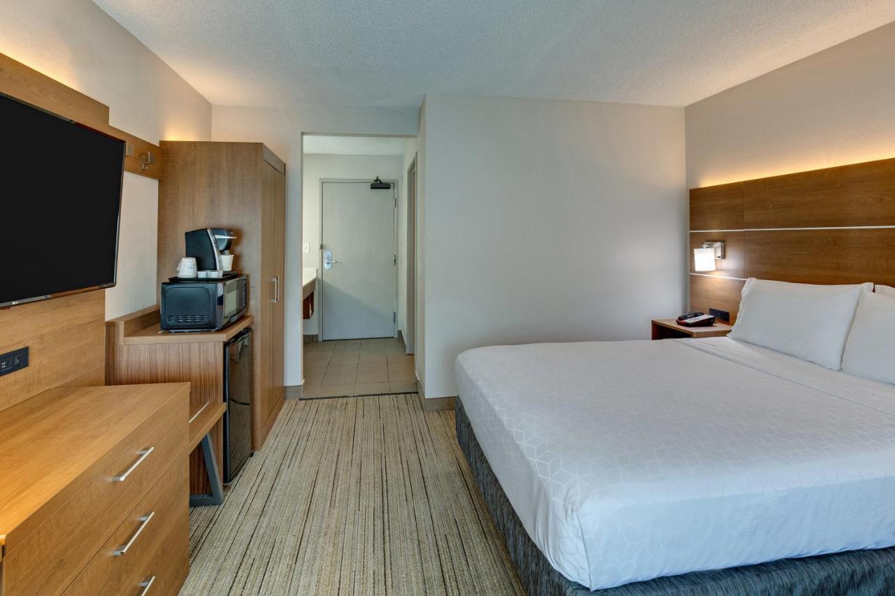Express W-i40 By Ihg 3* Nashville