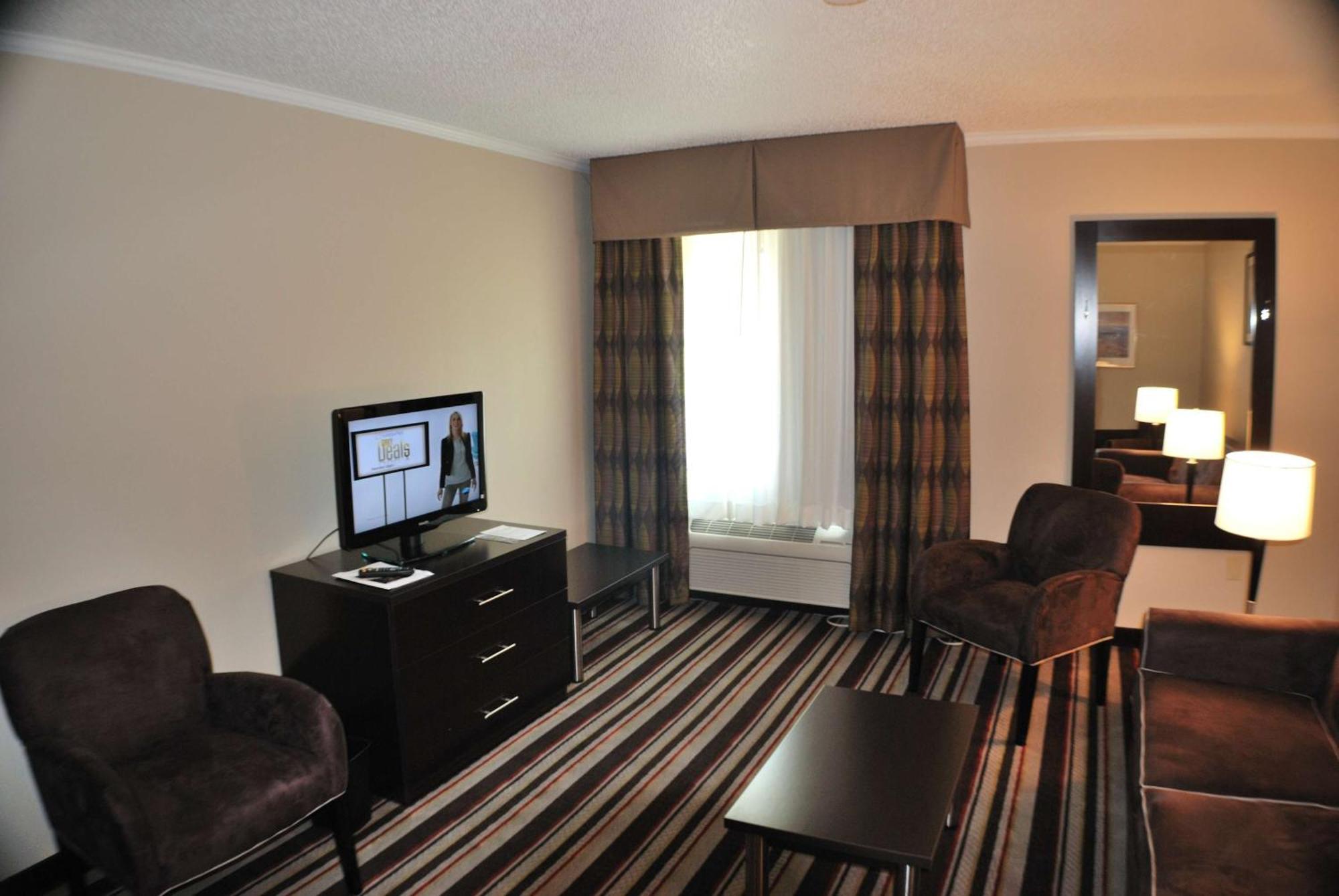 Express W-i40 By Ihg 3* Nashville